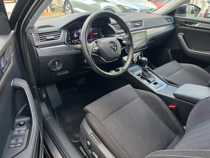 Skoda Superb 2022 photo 5