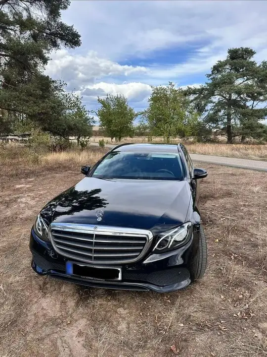 Mercedes-Benz E200D