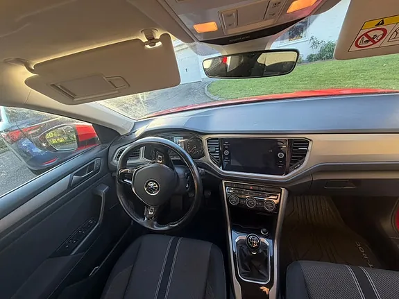 Volkswagen T-Roc 2021 photo 4