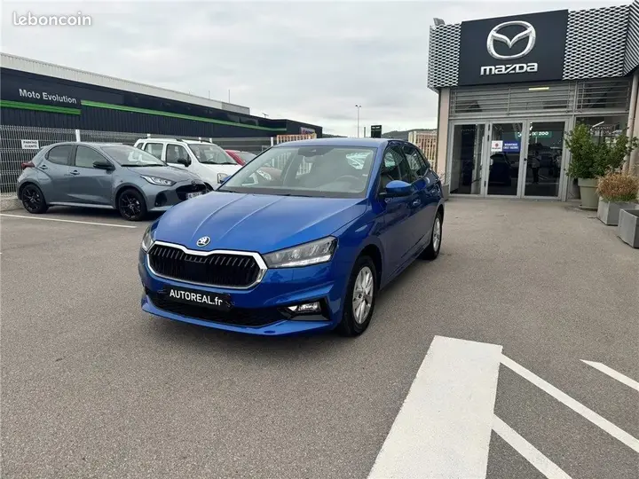 Skoda Fabia 2023 photo 2