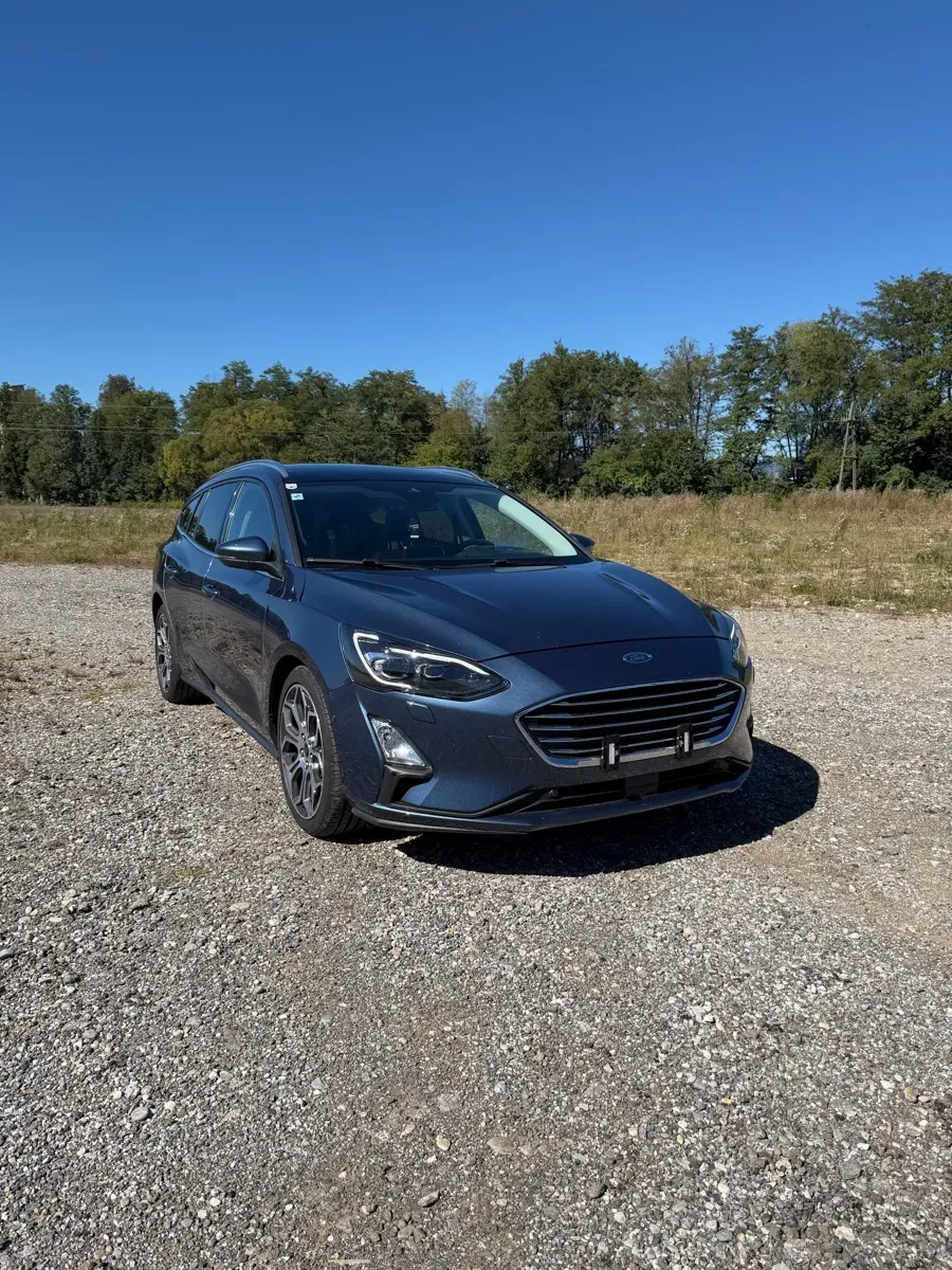 Ford Focus Traveller 2019 photo 2