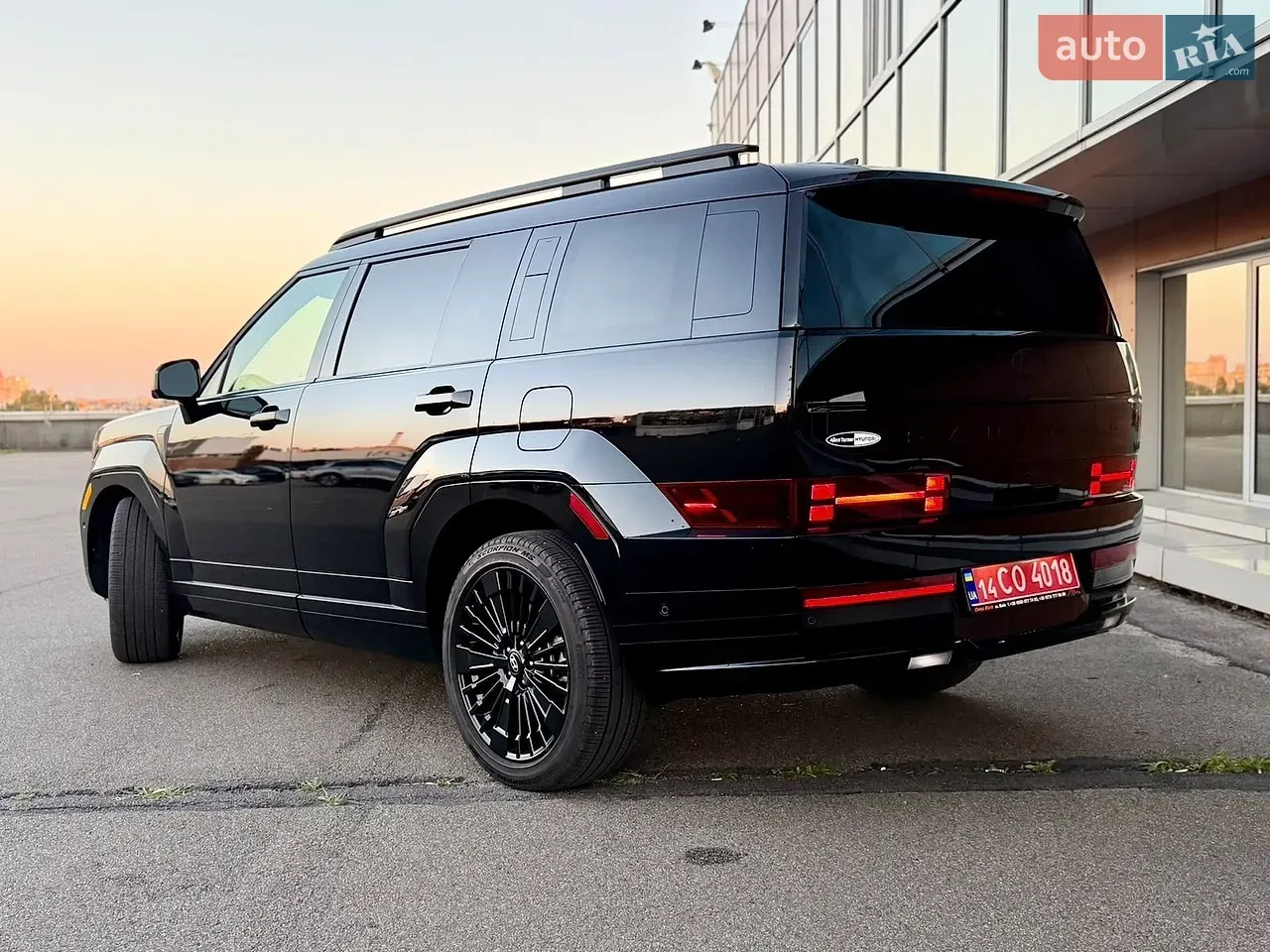 Hyundai Santa Fe 2025 photo 4