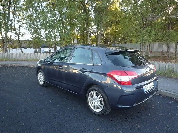 Citroen C4 2011 photo 4