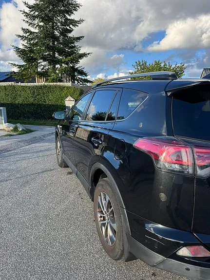 Toyota Rav4 2016 photo 3