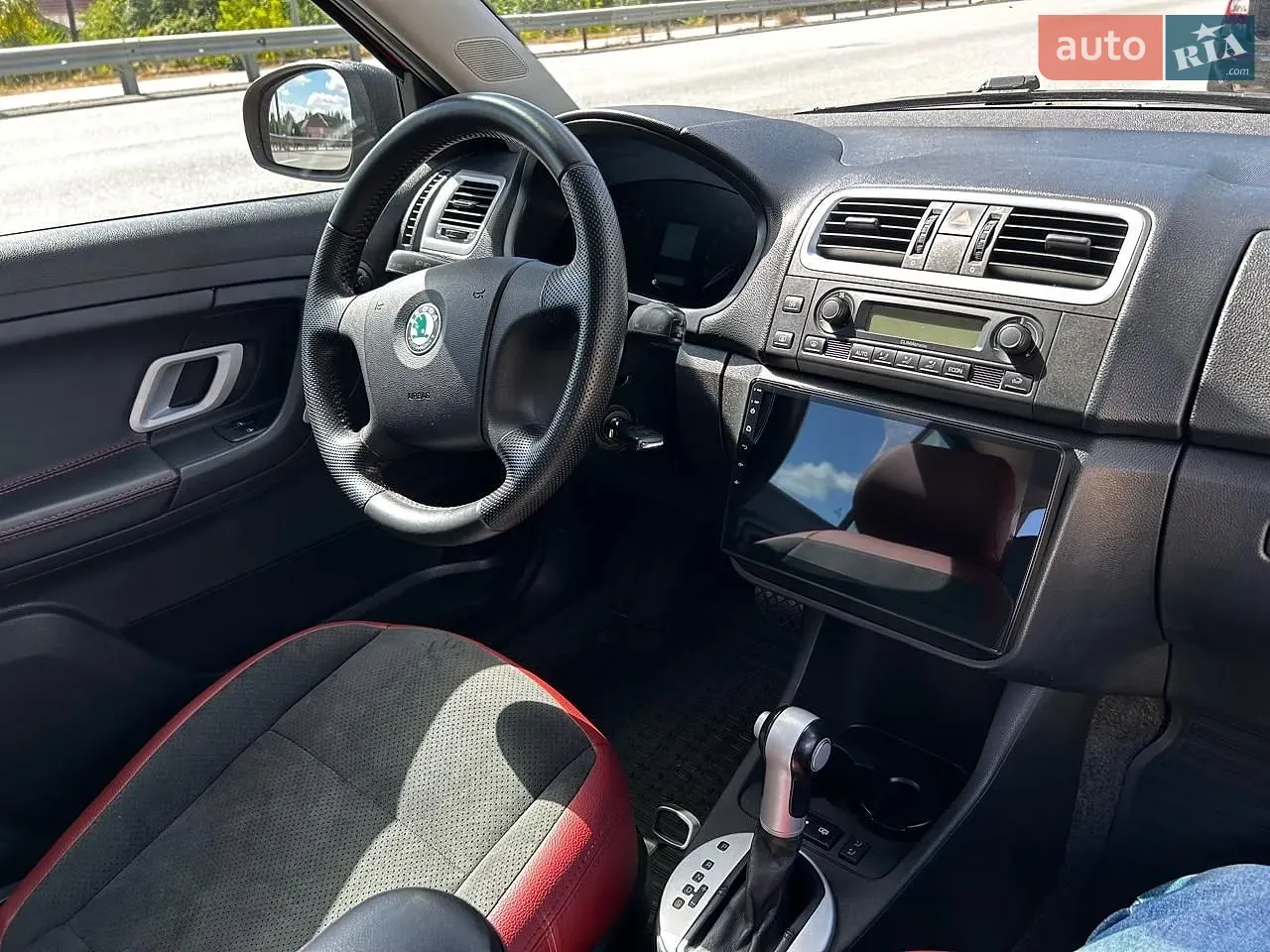 Skoda Fabia 2009 photo 5