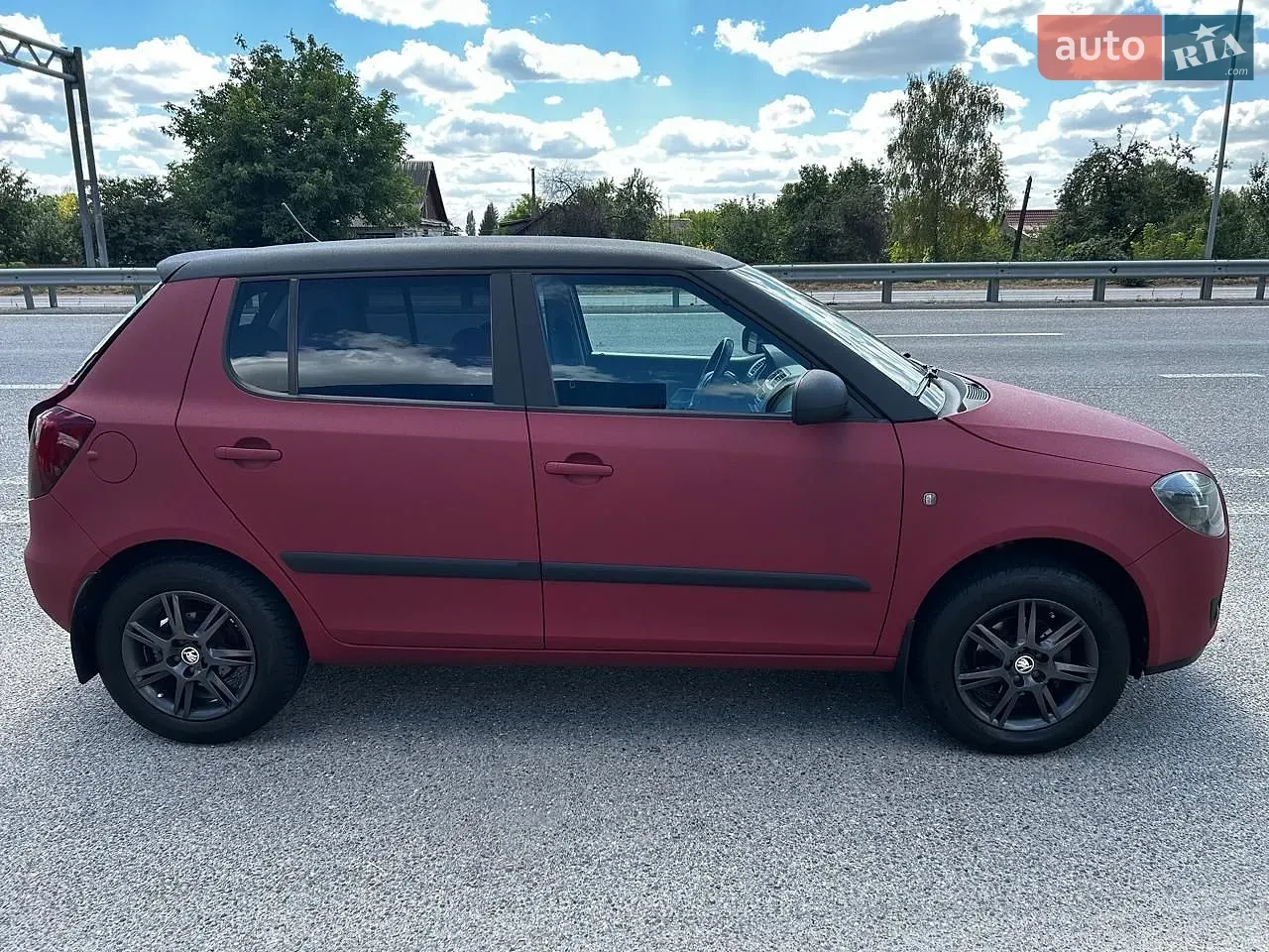 Skoda Fabia 2009 photo 3