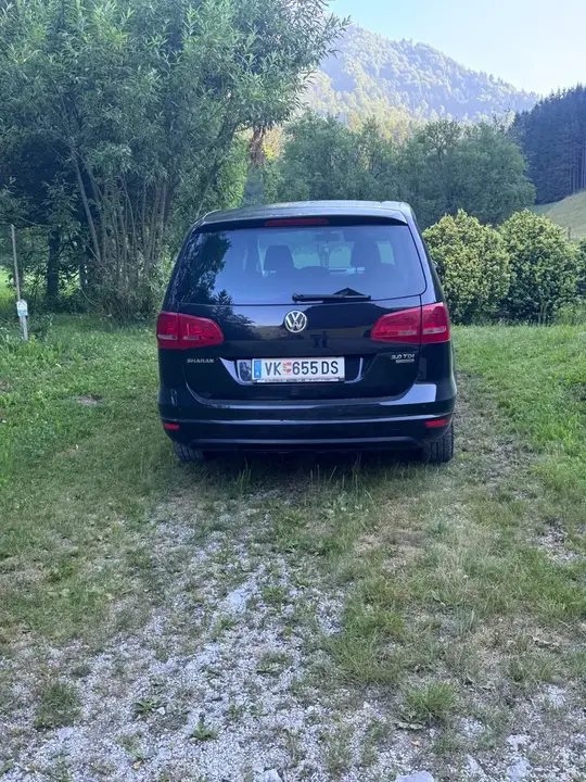Volkswagen Sharan 2013 photo 2