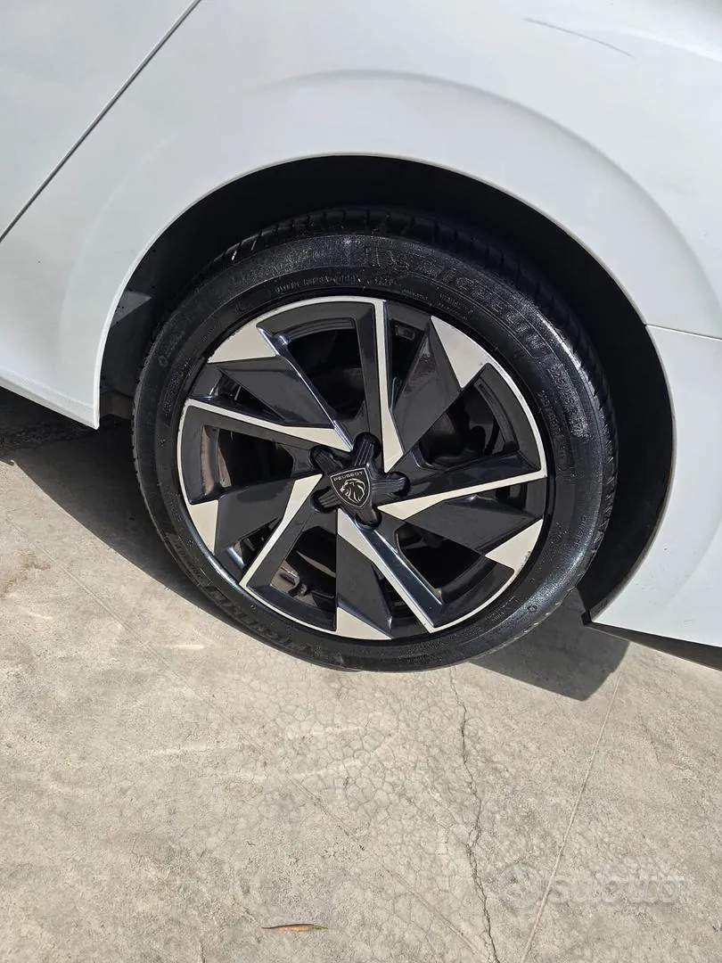 Peugeot 308 2022 photo 5