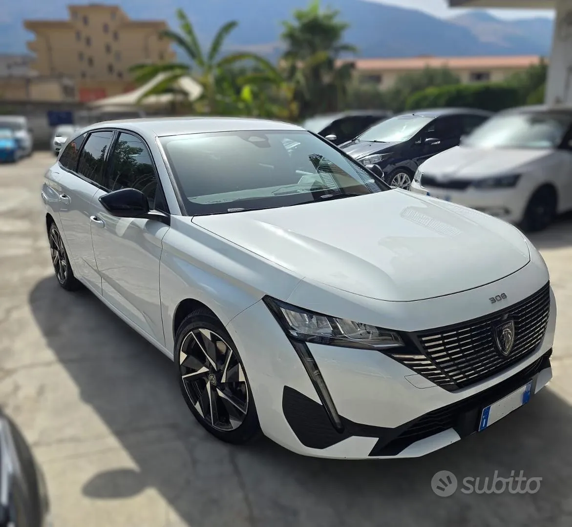 Peugeot 308 2022 photo 2