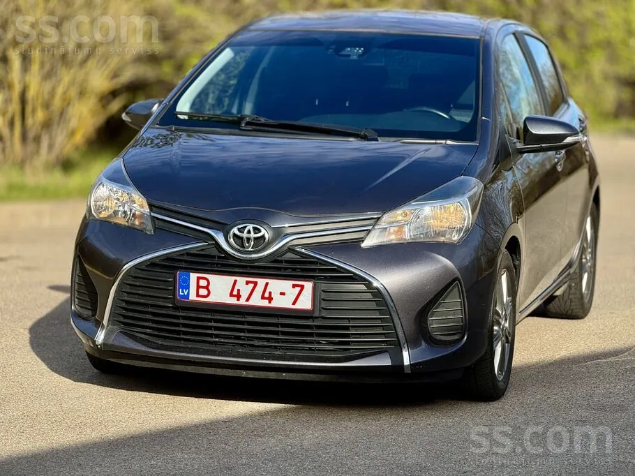 Toyota Yaris 2017 photo 2
