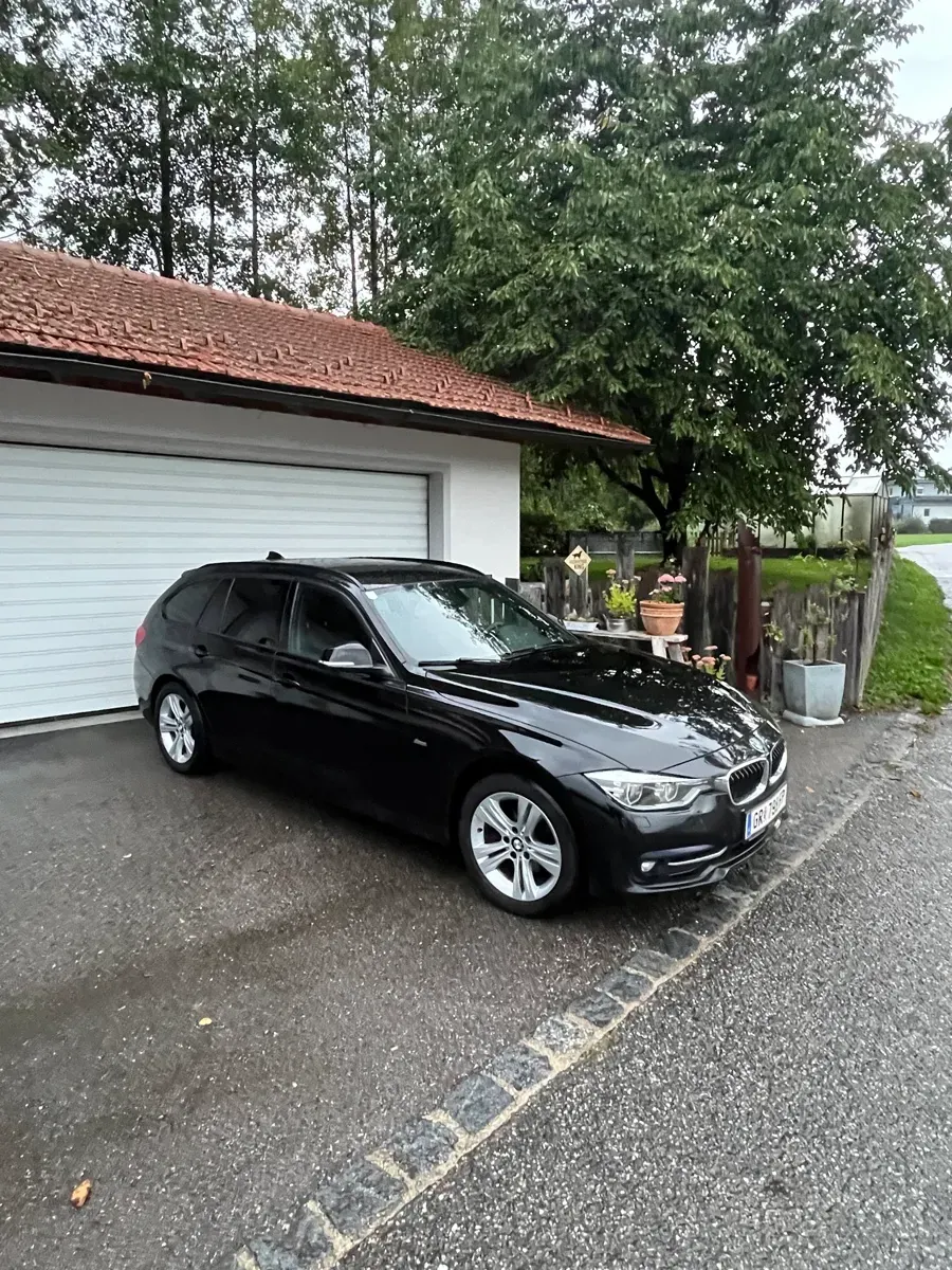 BMW 3 Series 2018 photo 2