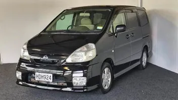 Nissan Serena 2004 photo 4