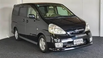 Nissan Serena 2004 photo 2
