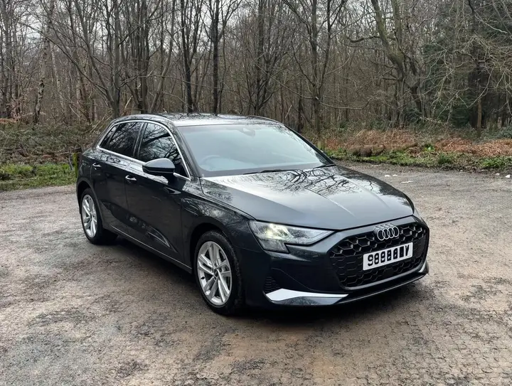 Audi A3 Sportback 2025 photo 2