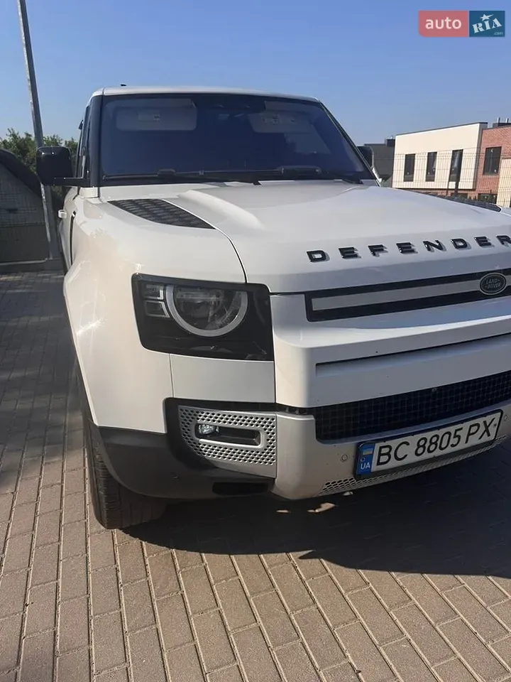 Land Rover Defender 2021 photo 2