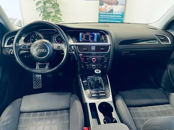 Audi A4 2013 photo 5