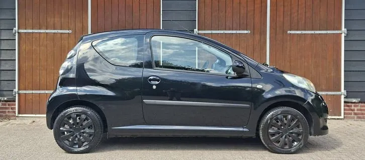 Citroen C1 2009 photo 2
