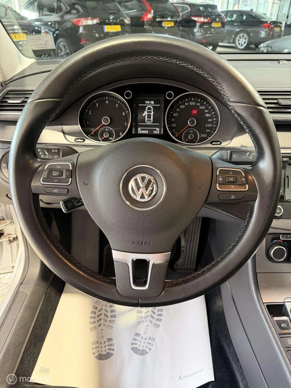 Volkswagen Passat 2012 photo 5
