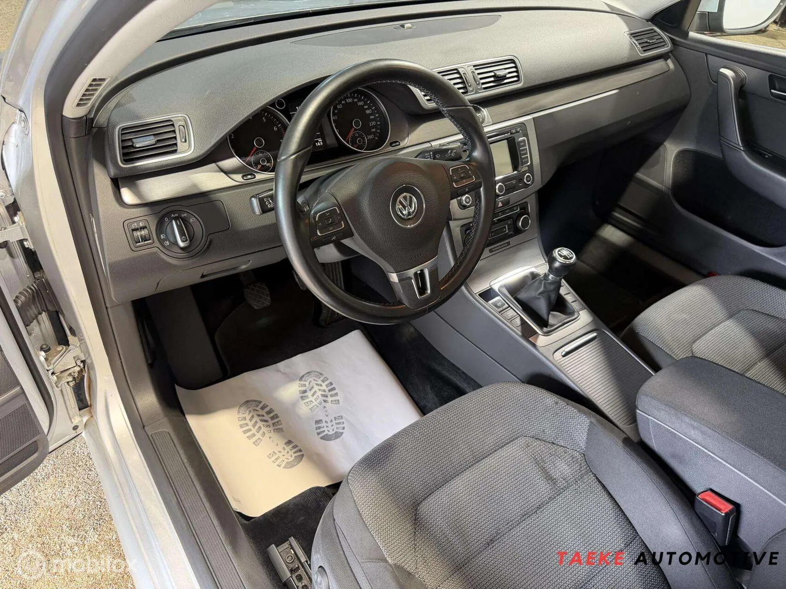 Volkswagen Passat 2012 photo 3