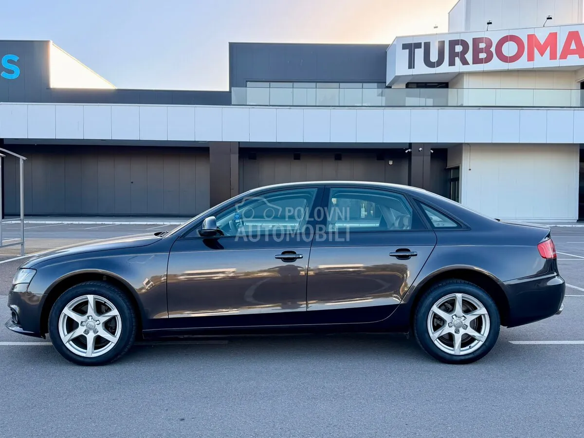 Audi A4 2009 photo 3