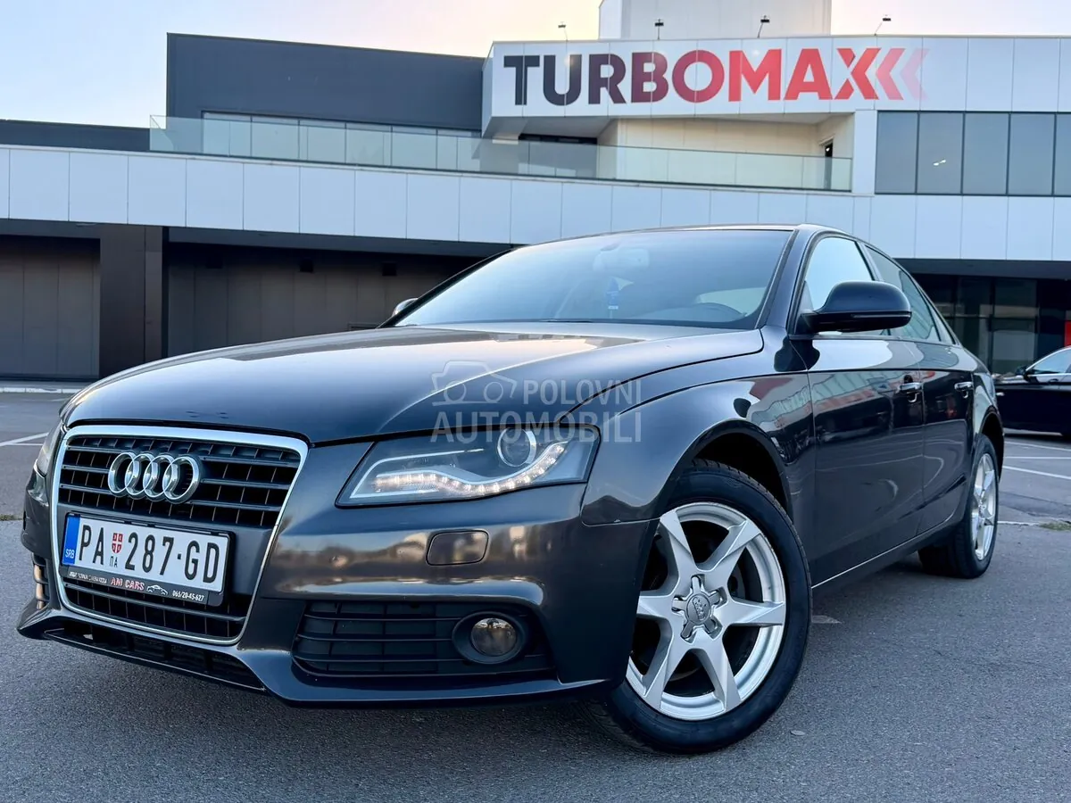 Audi A4 2009 photo 2