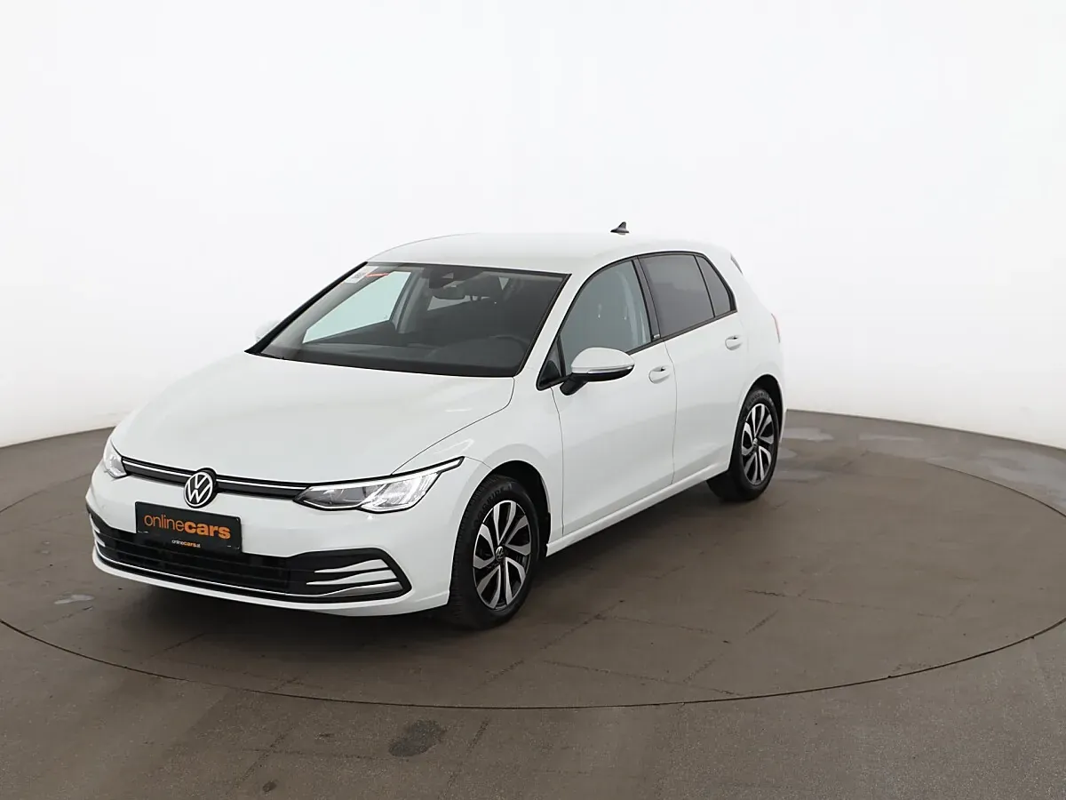 Volkswagen Golf 2022 photo 2