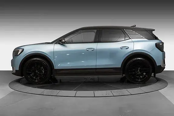 Ford Explorer 2025 photo 2