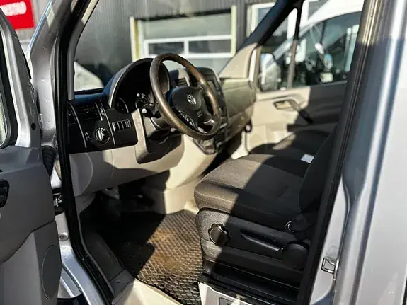 Volkswagen Crafter 35 2016 photo 5