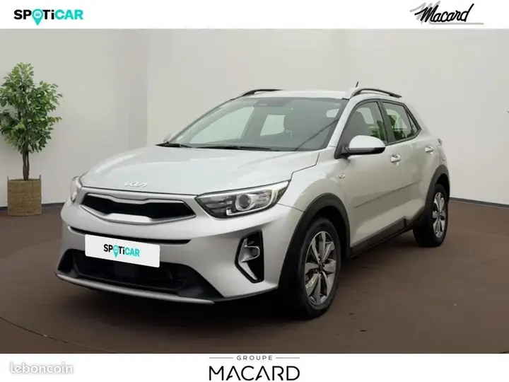 Kia Stonic 2022 photo 2