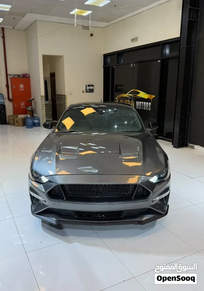Ford Mustang 2022 photo 2
