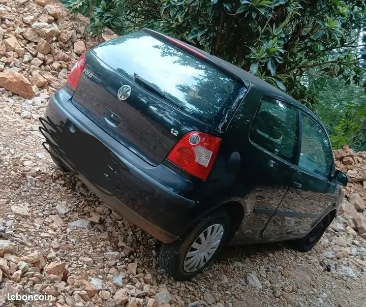 Volkswagen Polo 2003 photo 2