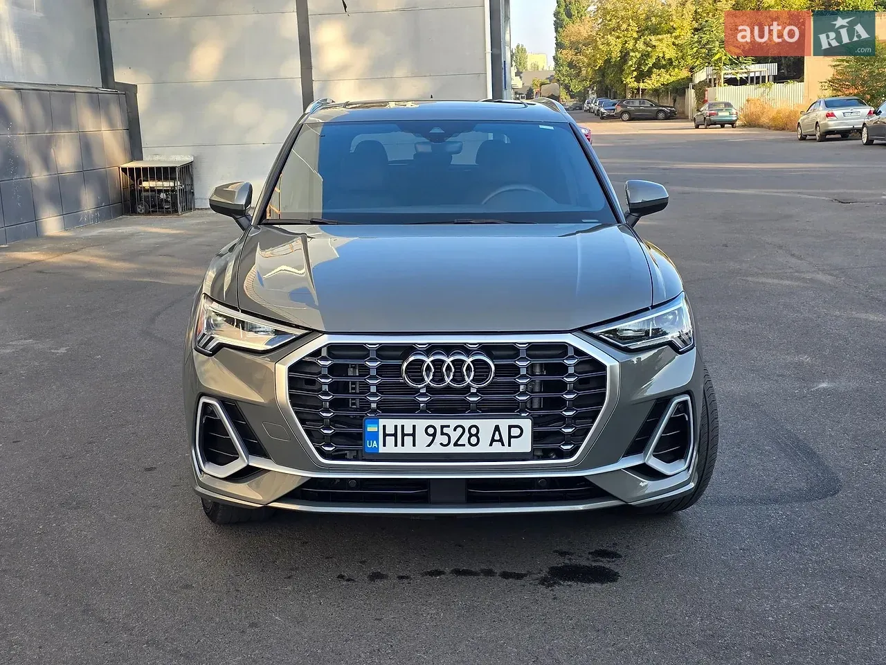 Audi Q3 2023 photo 2