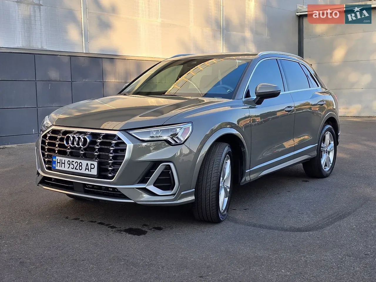 Audi Q3 2023 photo 3