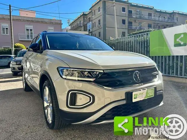 Volkswagen T-Roc 2022 photo 5