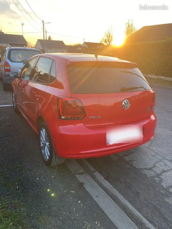 Volkswagen Polo 2009 photo 2