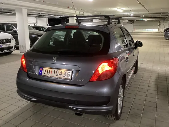 Peugeot 207 2008 photo 4