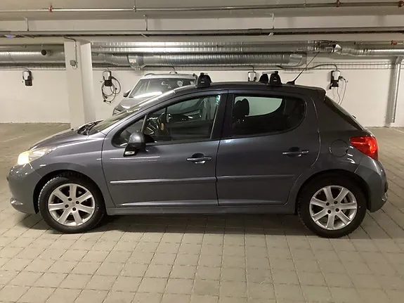 Peugeot 207 2008 photo 3