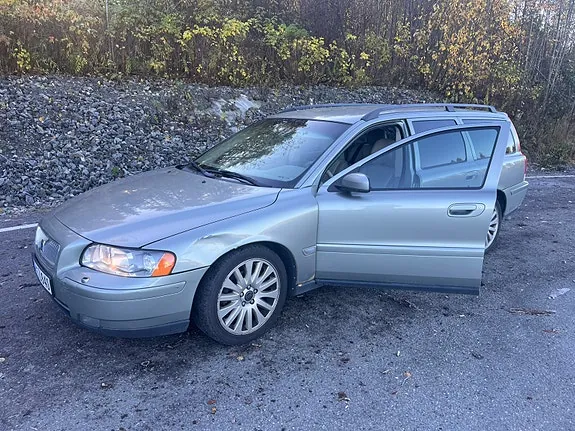 Volvo V70 2006 photo 3