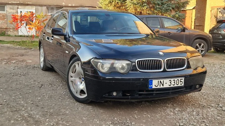 BMW 735I