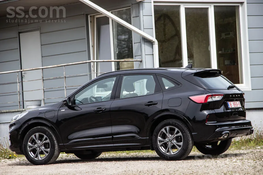 Ford Kuga 2023 photo 3