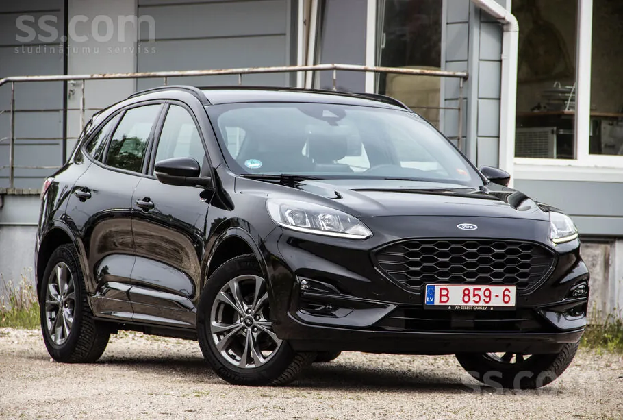 Ford Kuga 2023 photo 2