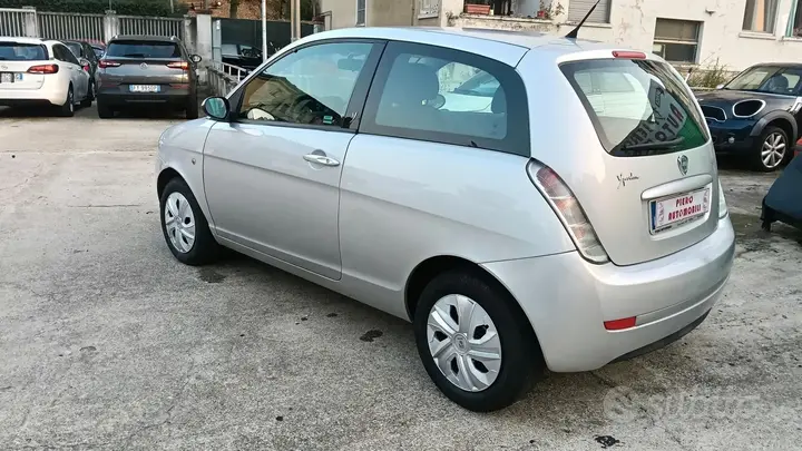 Lancia Ypsilon 2008 photo 2