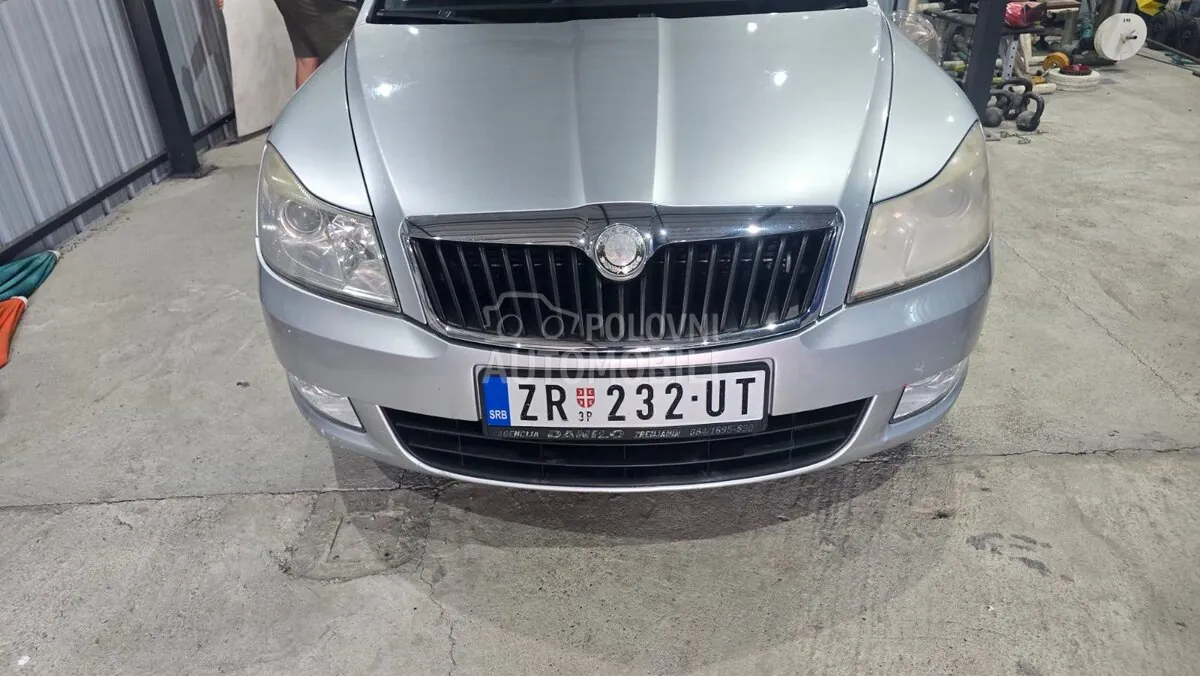 Skoda Octavia 2009 photo 2