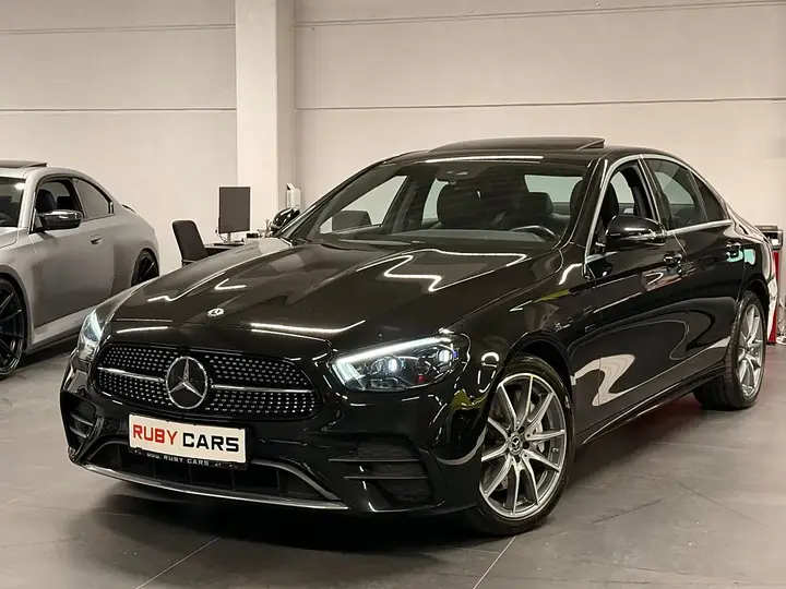 Mercedes-Benz E-Class 2020 photo 2