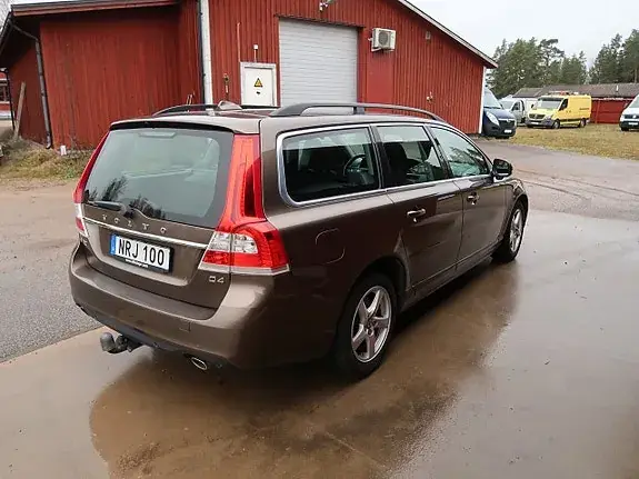 Volvo V70 2015 photo 4