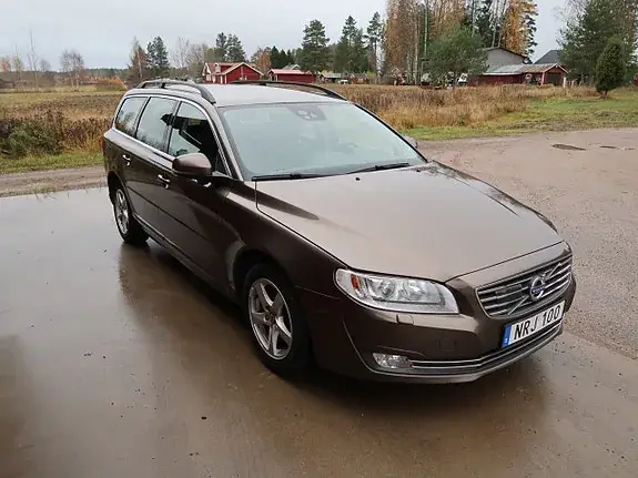 Volvo V70 2015 photo 3