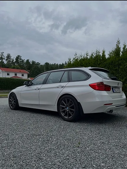 BMW 320D 2013 photo 2