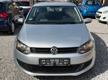 Volkswagen Polo 2011 photo 2