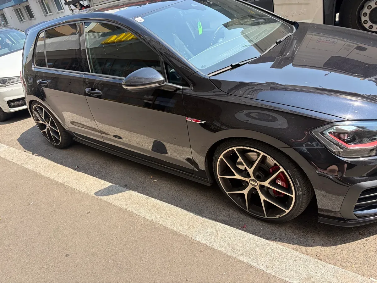 Volkswagen Golf 2018 photo 2