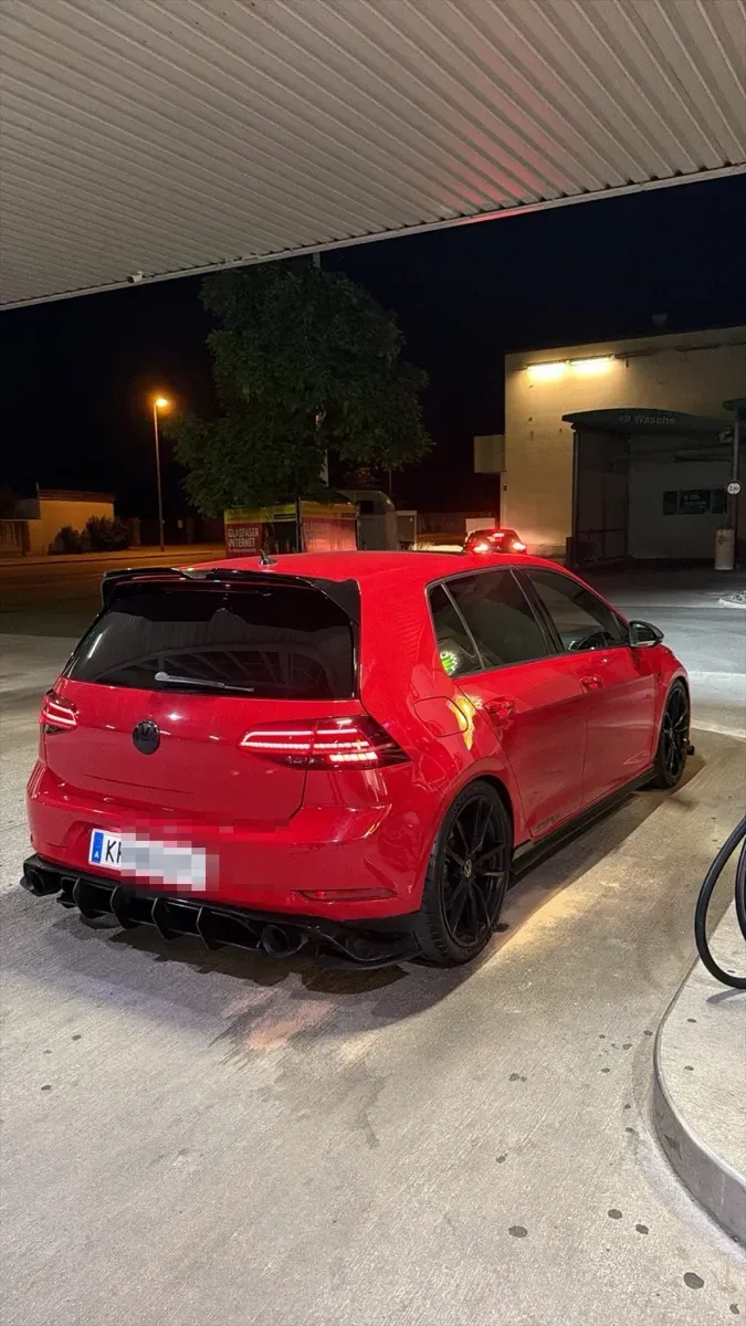 Volkswagen Golf 2019 photo 2